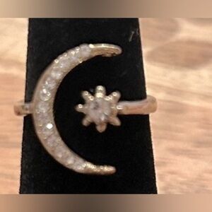 New Gold Crescent Moon and‎ Star costume Ring size 6